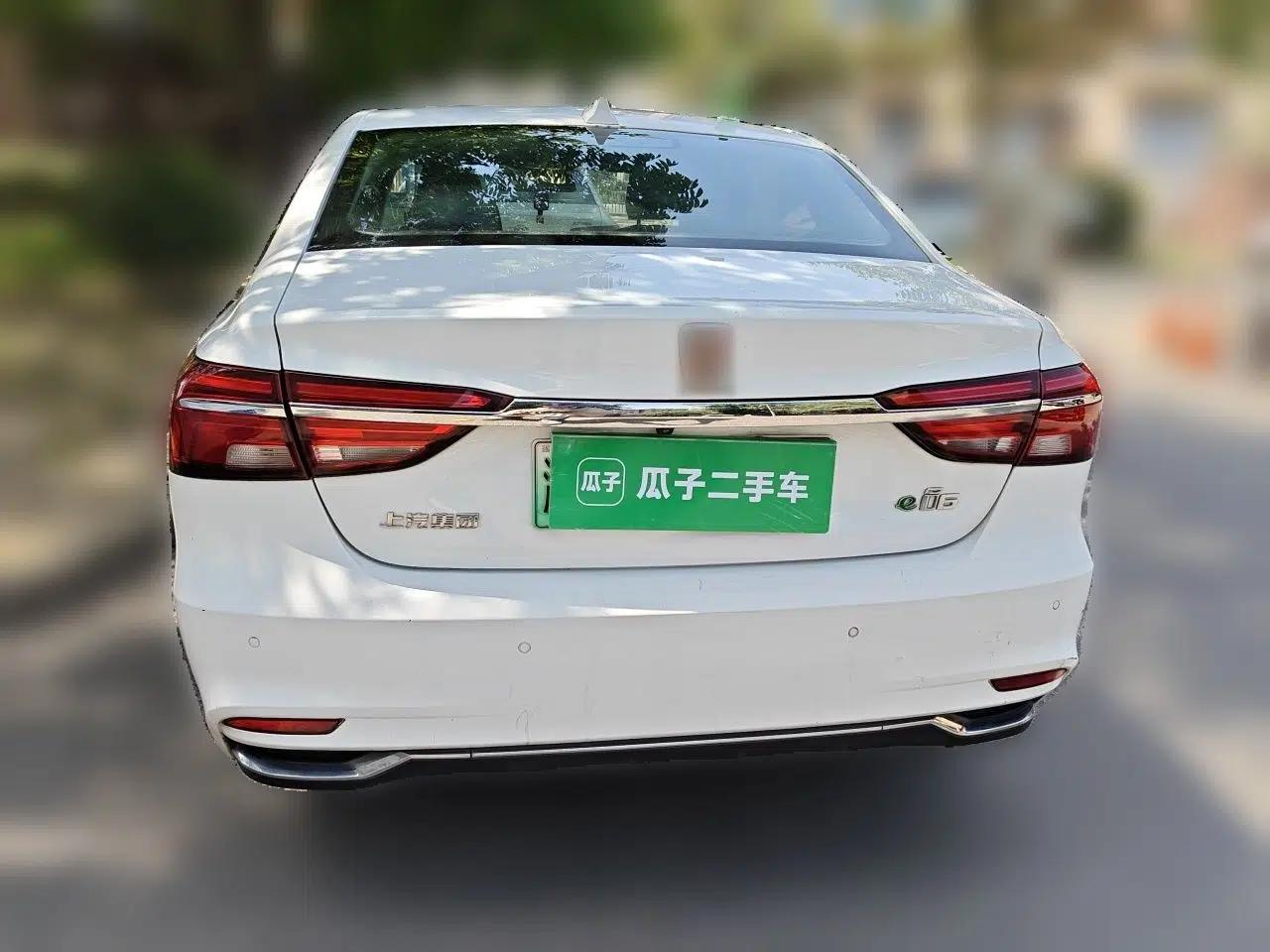 Roewe i6 New Energy 2017 45T Hybrid Connect & Smart Enjoyment Edition — миниатюра 5
