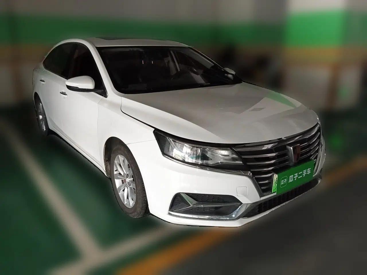 Roewe i6 New Energy 2017 45T Hybrid Connect & Smart Enjoyment Edition — миниатюра 3