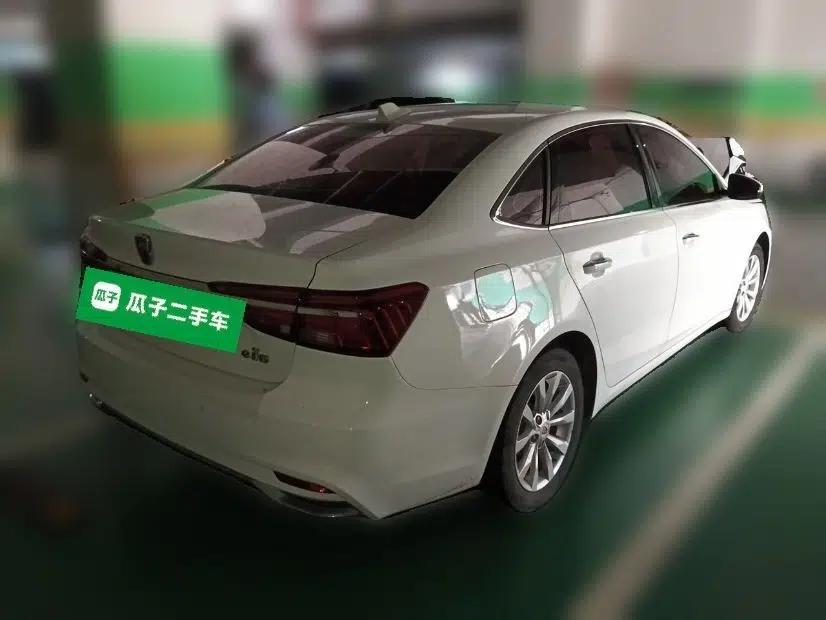 Roewe i6 New Energy 2017 45T Hybrid Connect & Smart Enjoyment Edition — миниатюра 6
