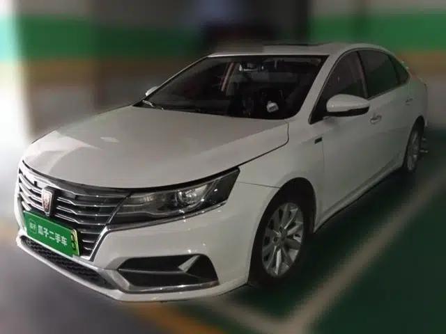 Roewe i6 New Energy 2017 45T Hybrid Connect & Smart Enjoyment Edition