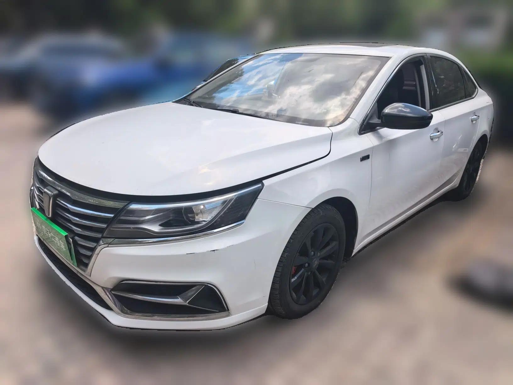 Roewe i6 New Energy 2017 45T Hybrid Connect & Smart Enjoyment Edition — миниатюра 1