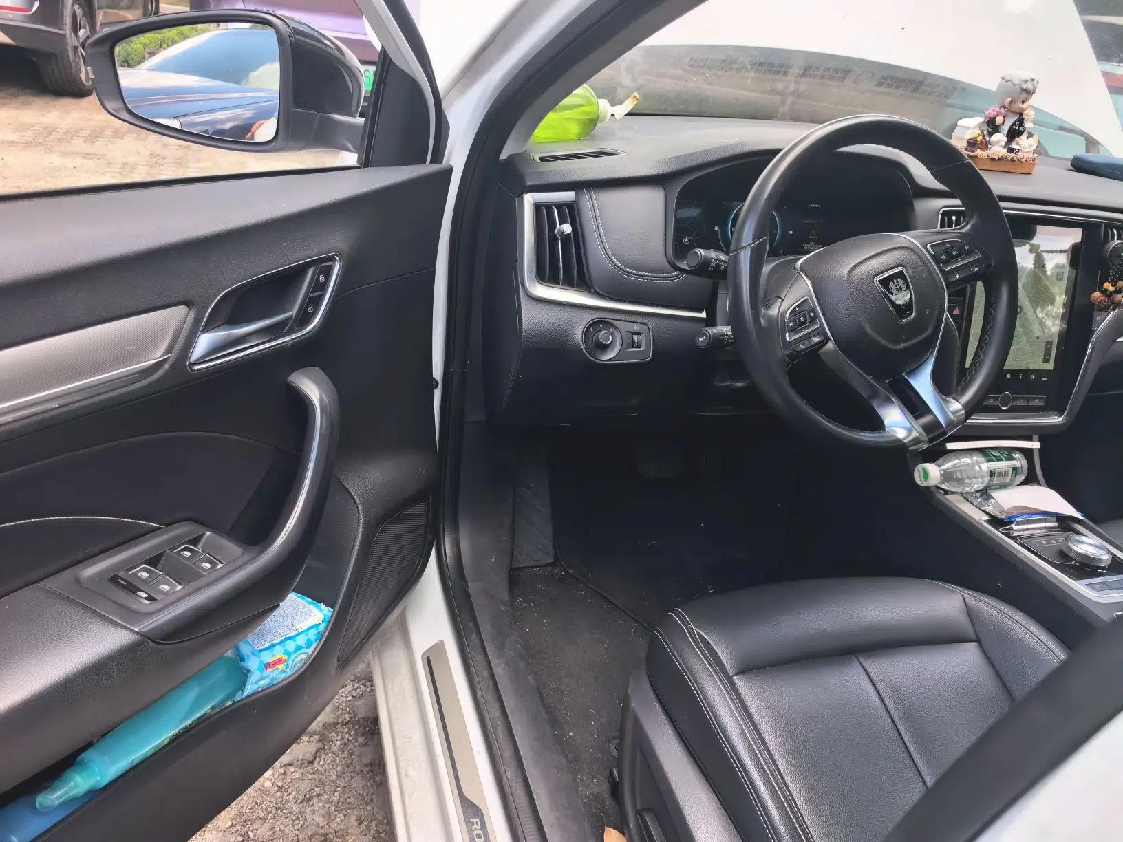 Roewe i6 New Energy 2017 45T Hybrid Connect & Smart Enjoyment Edition — миниатюра 17