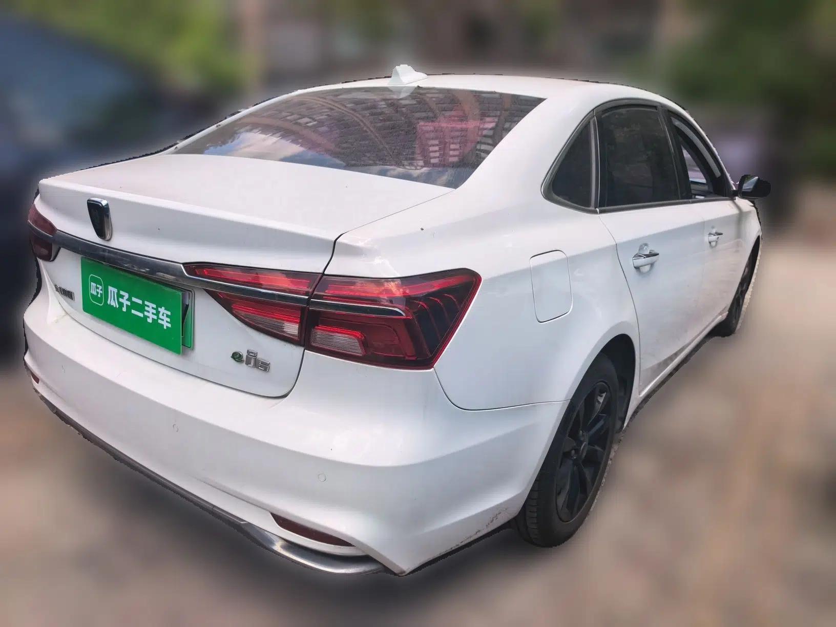 Roewe i6 New Energy 2017 45T Hybrid Connect & Smart Enjoyment Edition — миниатюра 6