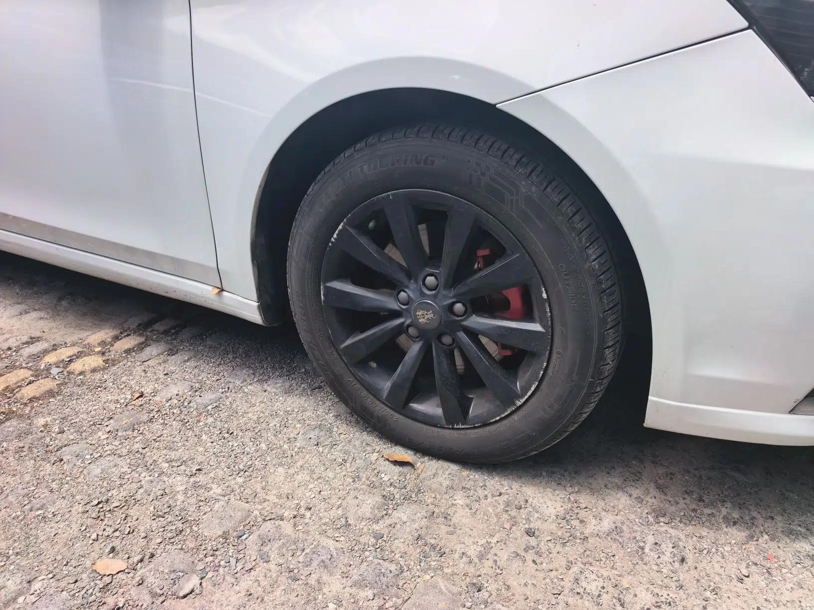 Roewe i6 New Energy 2017 45T Hybrid Connect & Smart Enjoyment Edition — миниатюра 8