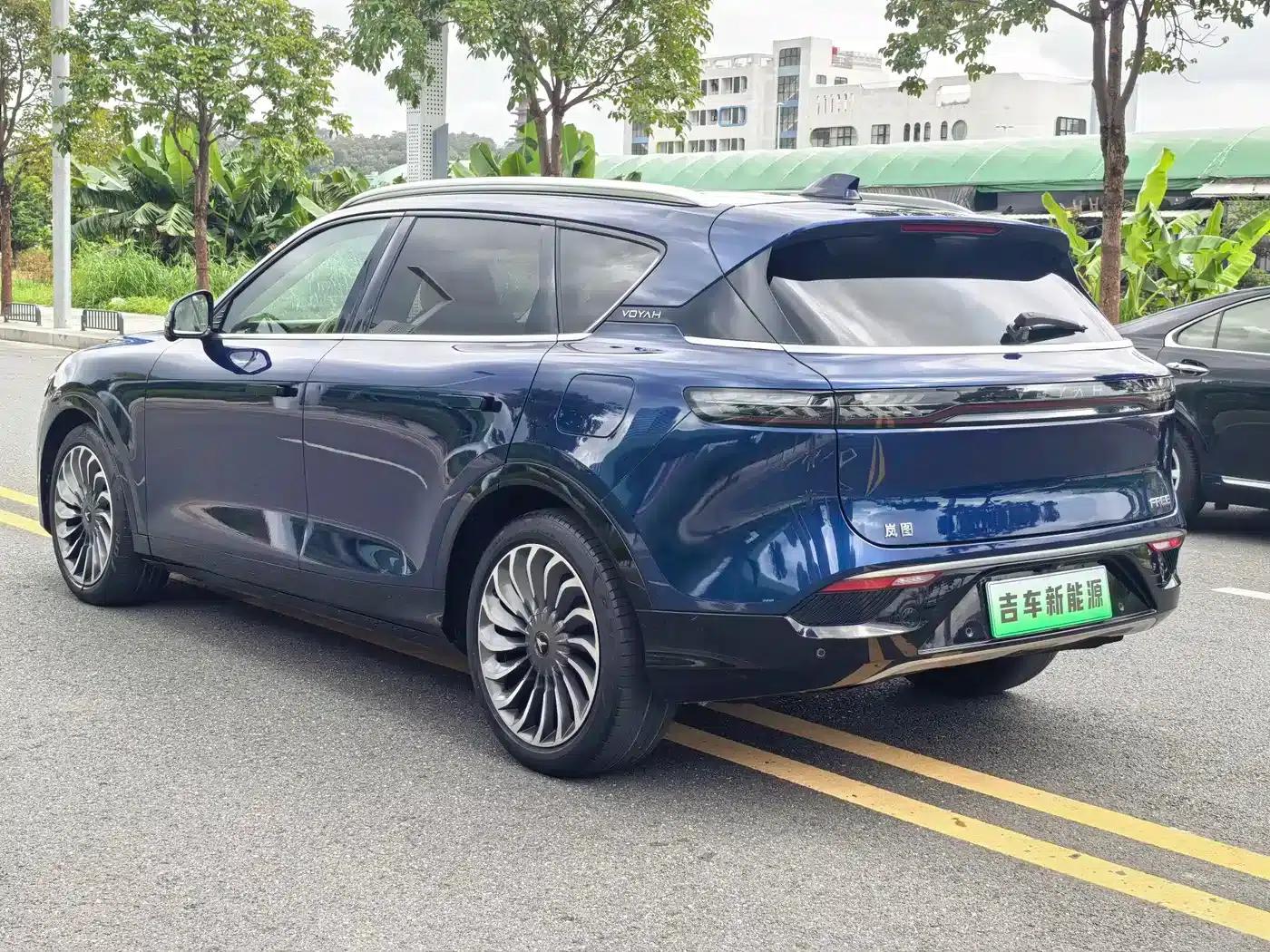 Voyah FREE 2021 AWD Standard Range Extender Exclusive Luxury Package — миниатюра 14