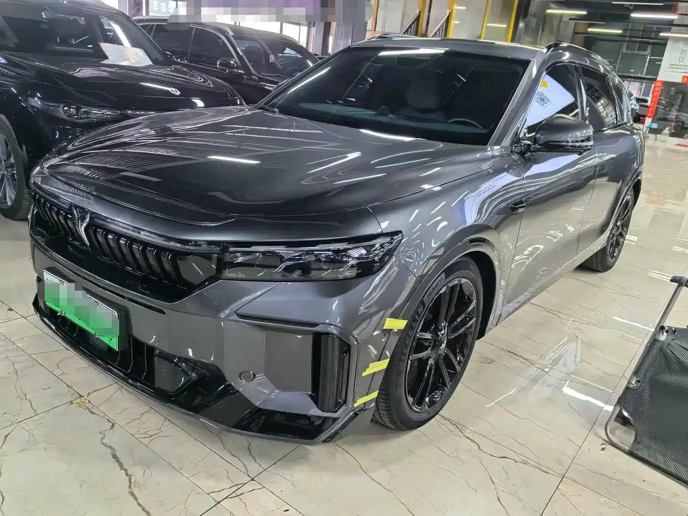 Voyah Free 2025 Model 318 259km 4WD Explorer Edition — миниатюра 1
