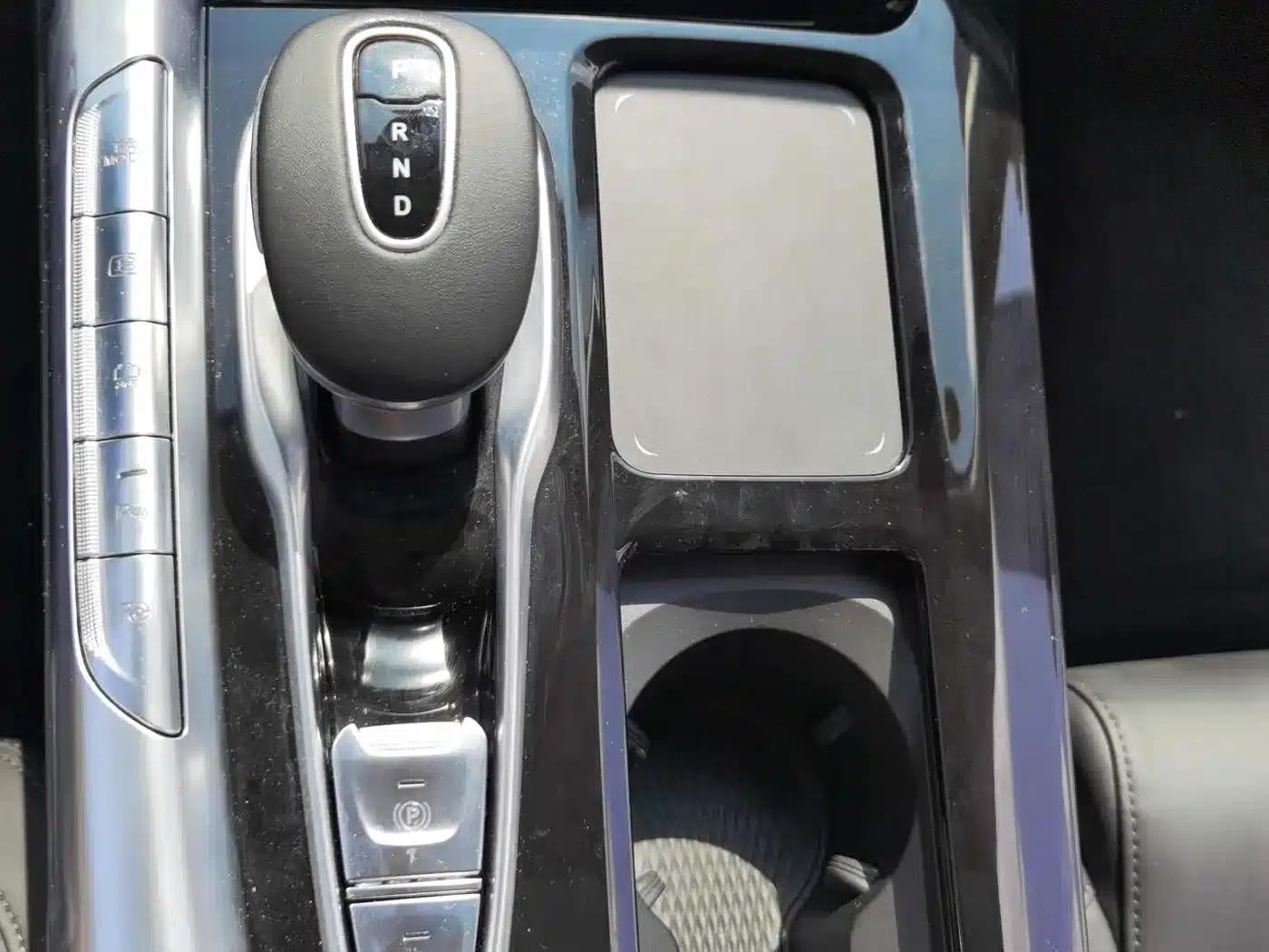 Voyah FREE 2021 All-Wheel Drive Standard Pure Electric Exclusive Luxury Package — миниатюра 10
