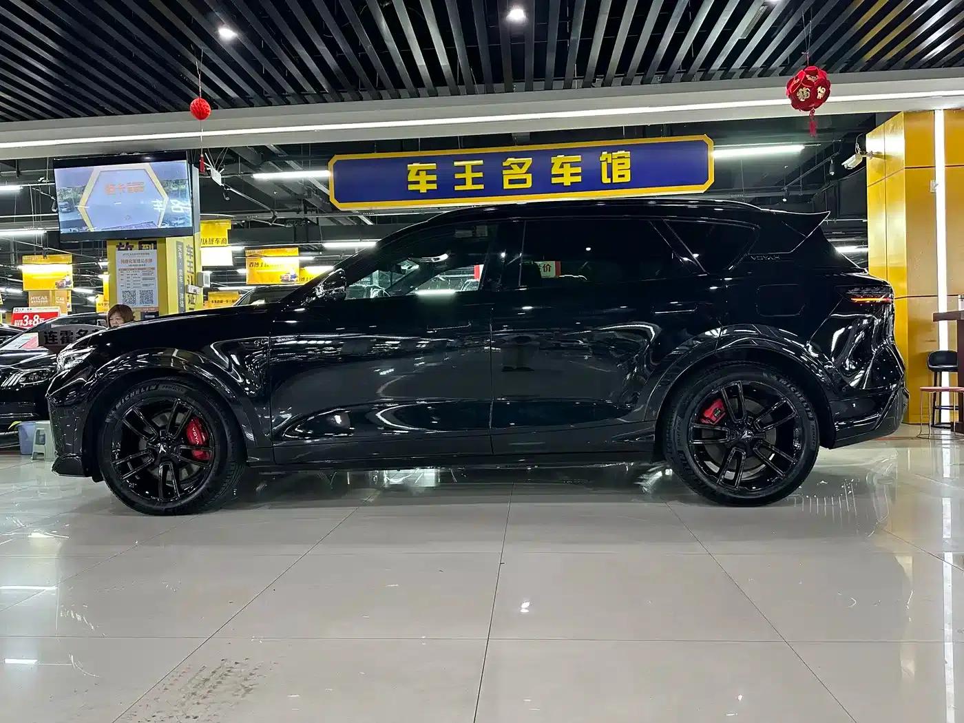 Voyah Free 2025 Model 318 259km 4WD Explorer Edition — миниатюра 2