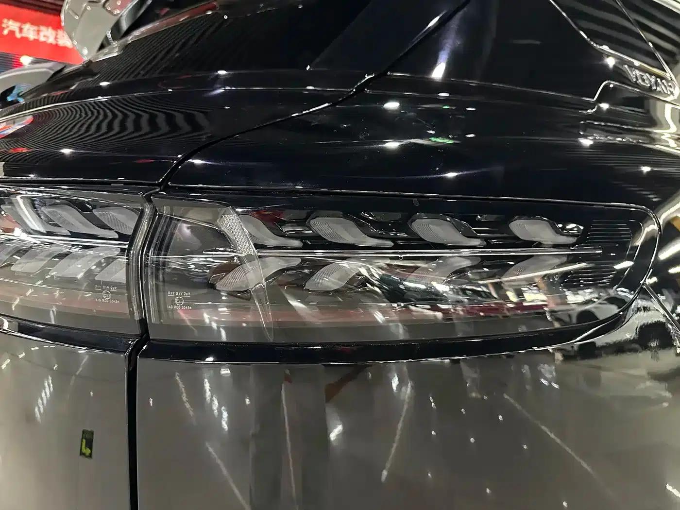 Voyah Free 2025 Model 318 259km 4WD Explorer Edition — миниатюра 6