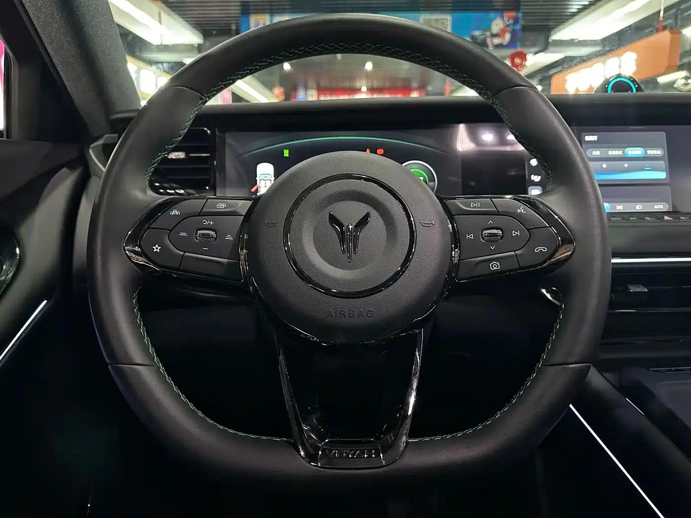 Voyah Free 2025 Model 318 259km 4WD Explorer Edition — миниатюра 8