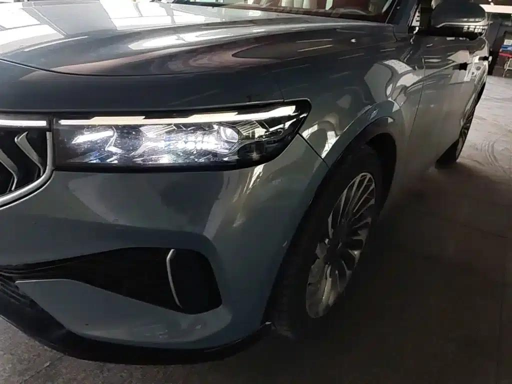 Voyah FREE 2021 AWD Standard Range Extender Exclusive Luxury Package — миниатюра 24