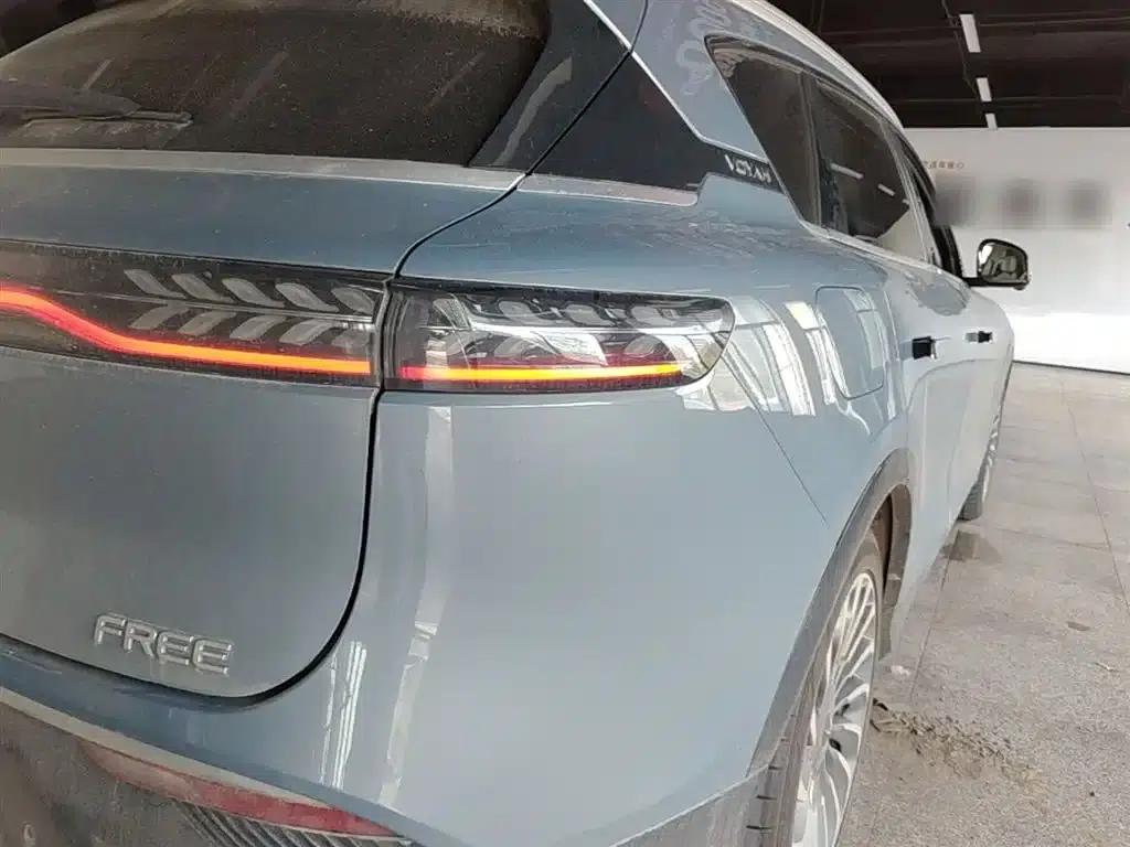 Voyah FREE 2021 AWD Standard Range Extender Exclusive Luxury Package — миниатюра 8