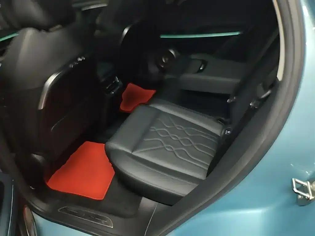 Voyah FREE 2021 Four-Wheel Drive Extended Range First Edition Exclusive Luxury Package — миниатюра 17