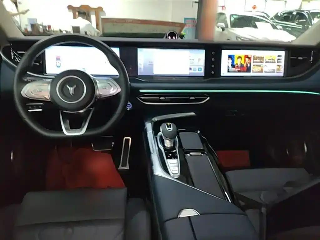 Voyah FREE 2021 Four-Wheel Drive Extended Range First Edition Exclusive Luxury Package — миниатюра 10