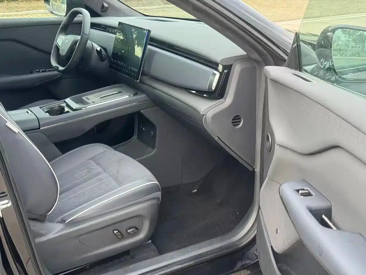 Voyah 2024 Global Edition (4WD) — миниатюра 16