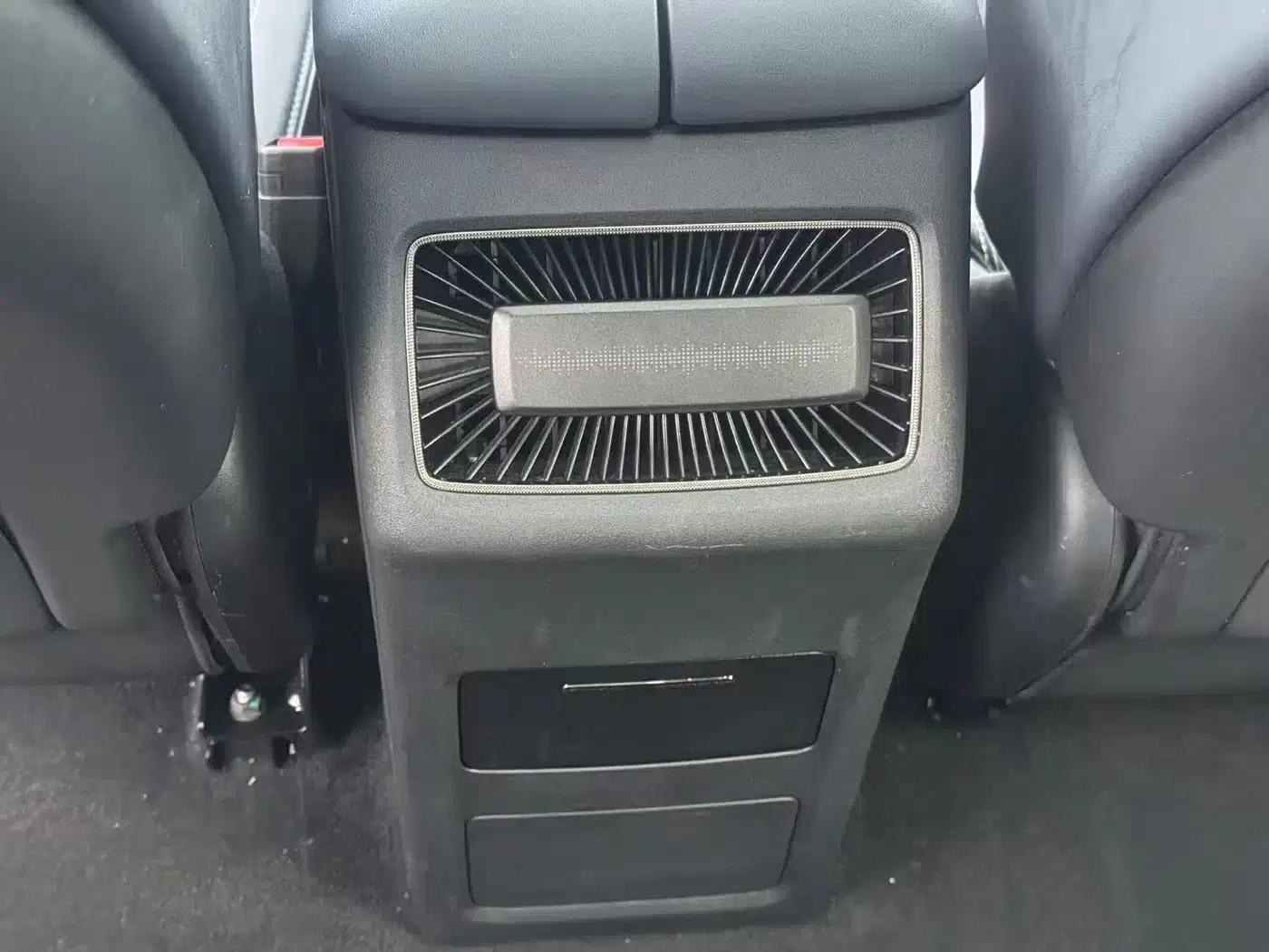 Voyah 2024 Global Edition (4WD) — миниатюра 20
