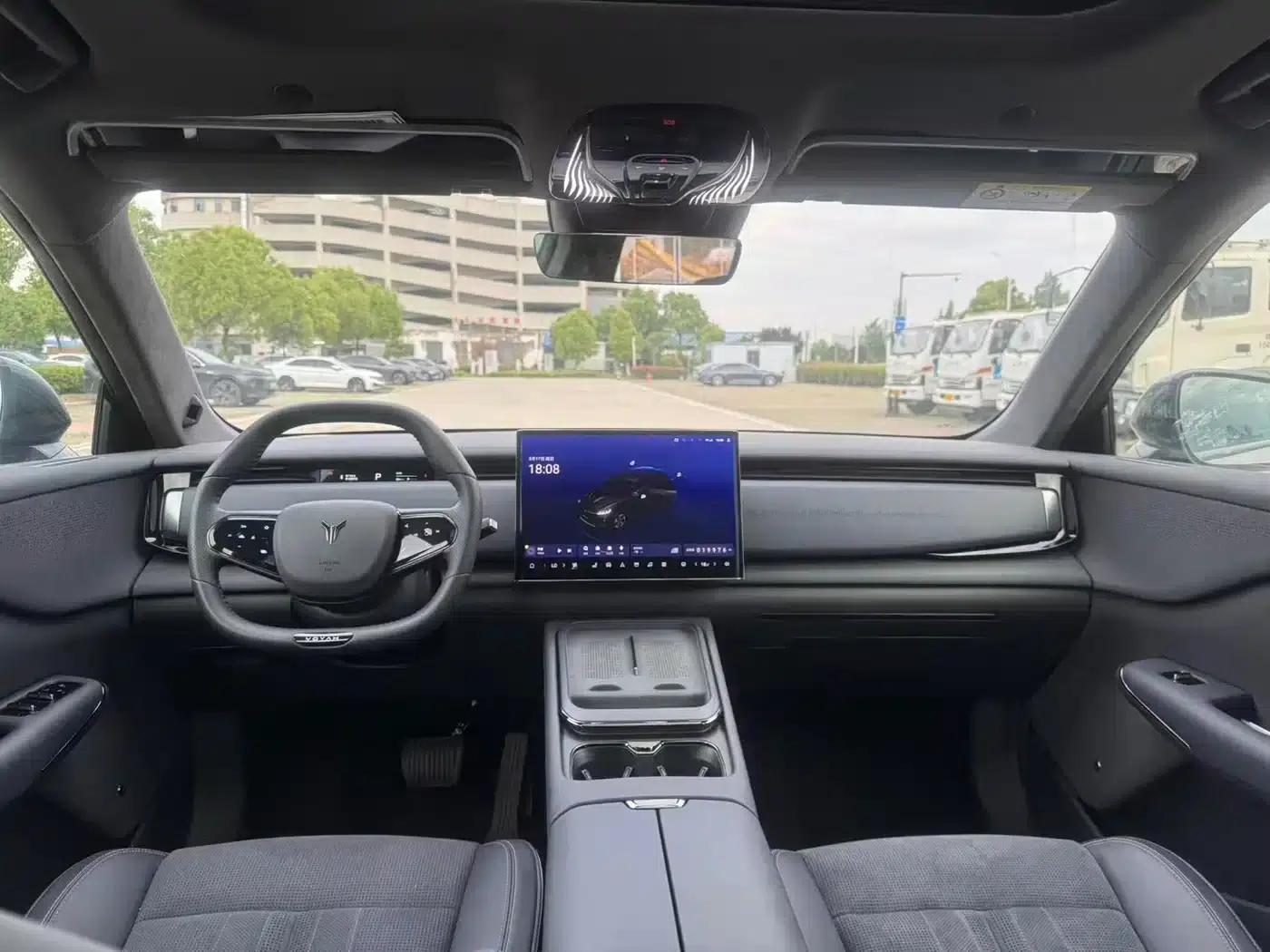 Voyah 2024 Global Edition (4WD) — миниатюра 22