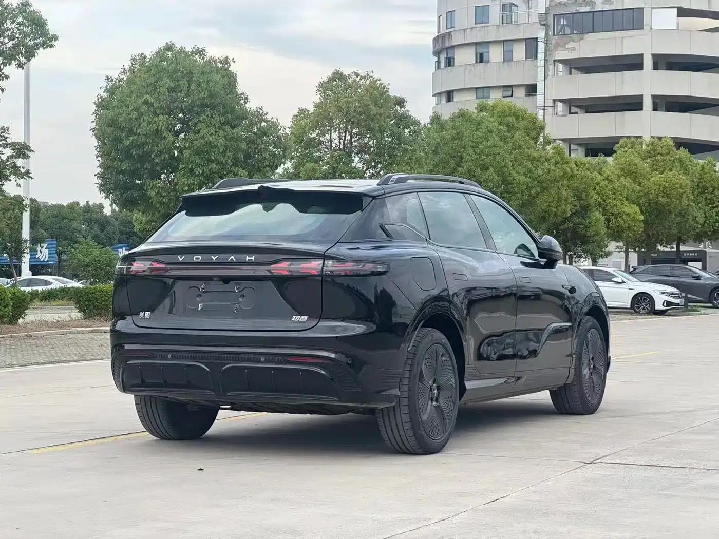 Voyah 2024 Global Edition (4WD) — миниатюра 5