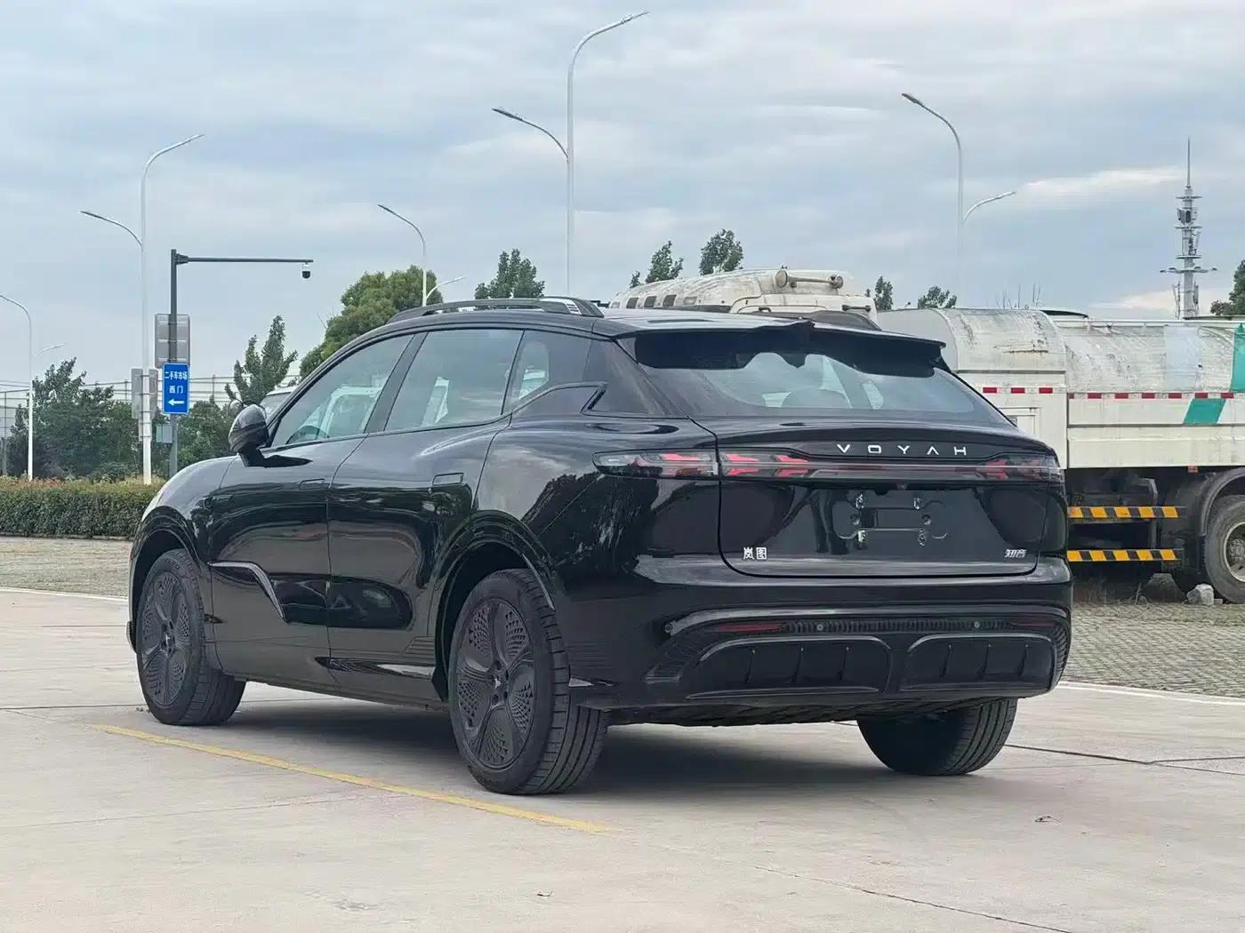 Voyah 2024 Global Edition (4WD) — миниатюра 8