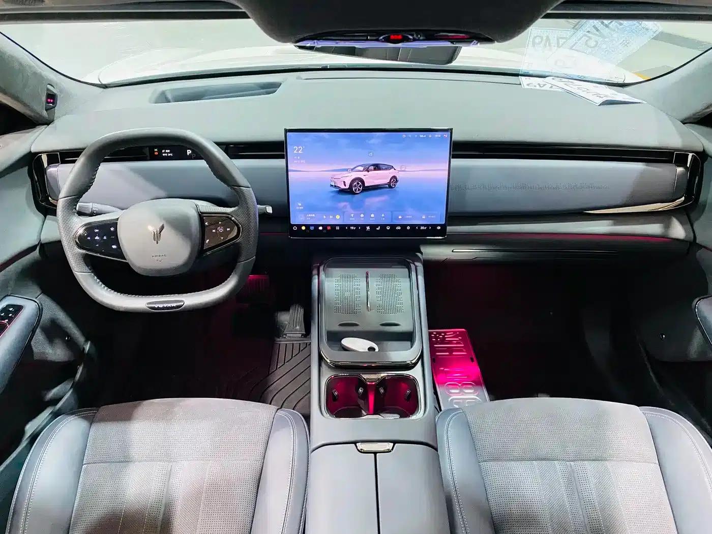 Voyah Smart Edition 2024 Model with Extended Range — миниатюра 6