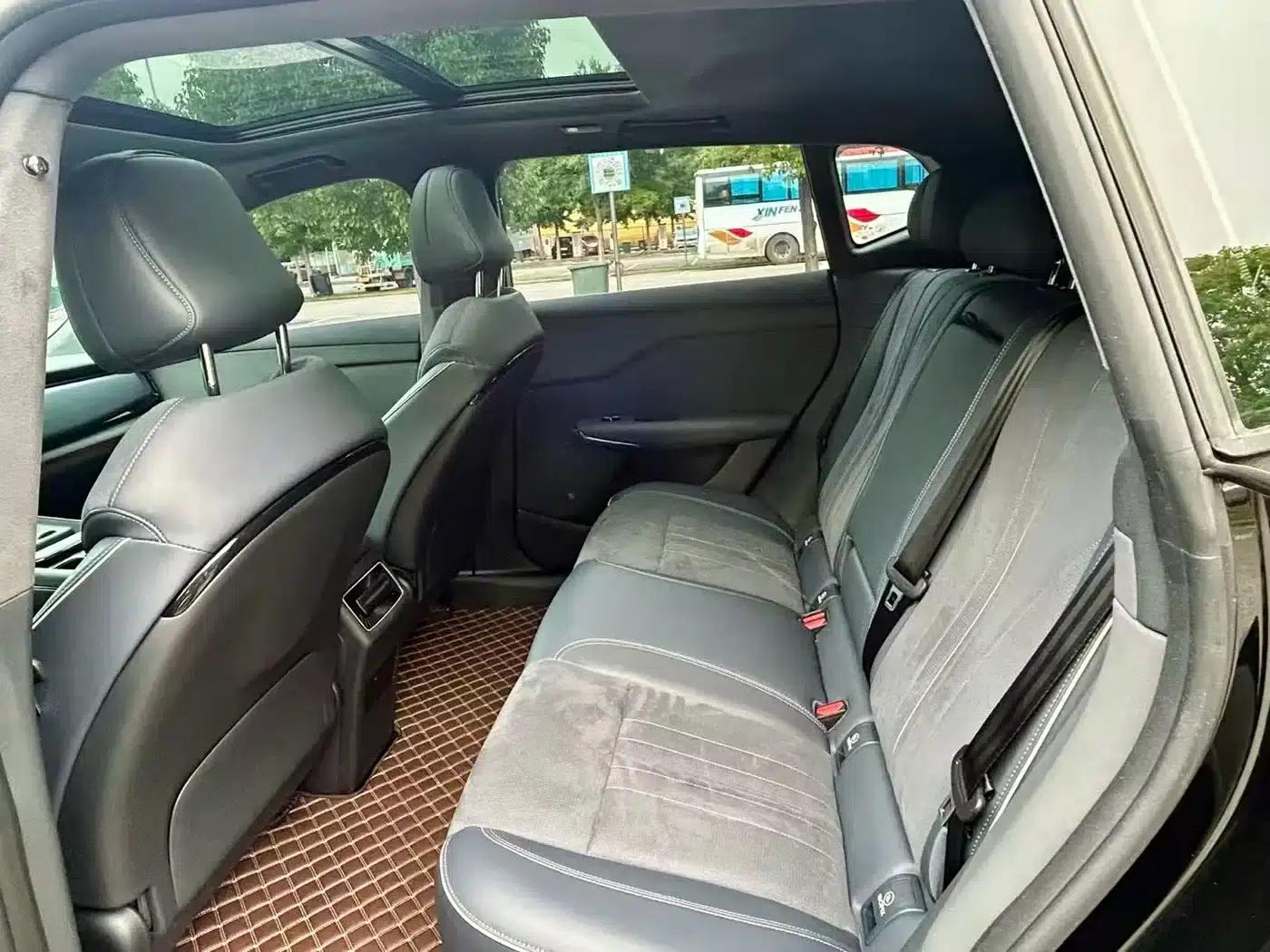 Voyah 2024 Long Range Supercharging Edition — миниатюра 8
