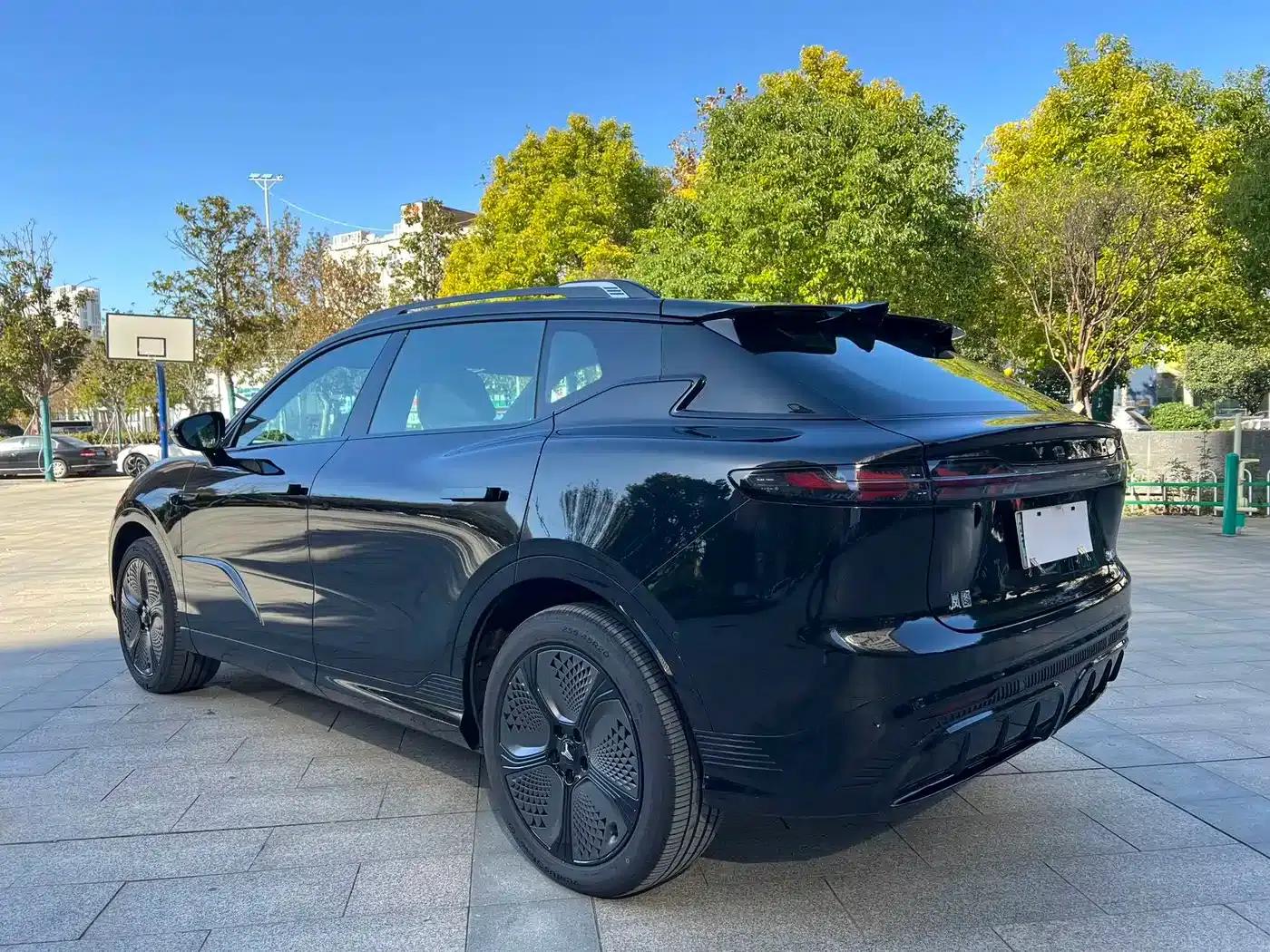 Voyah 2024 Long Range Supercharging Edition — миниатюра 3