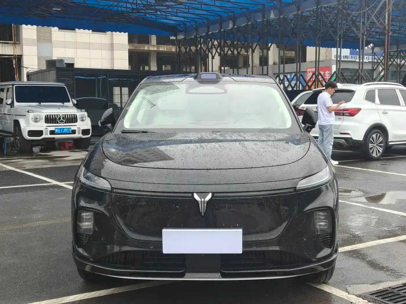 Voyah 2025 Rear-Wheel Drive Qiankun Edition — миниатюра 2