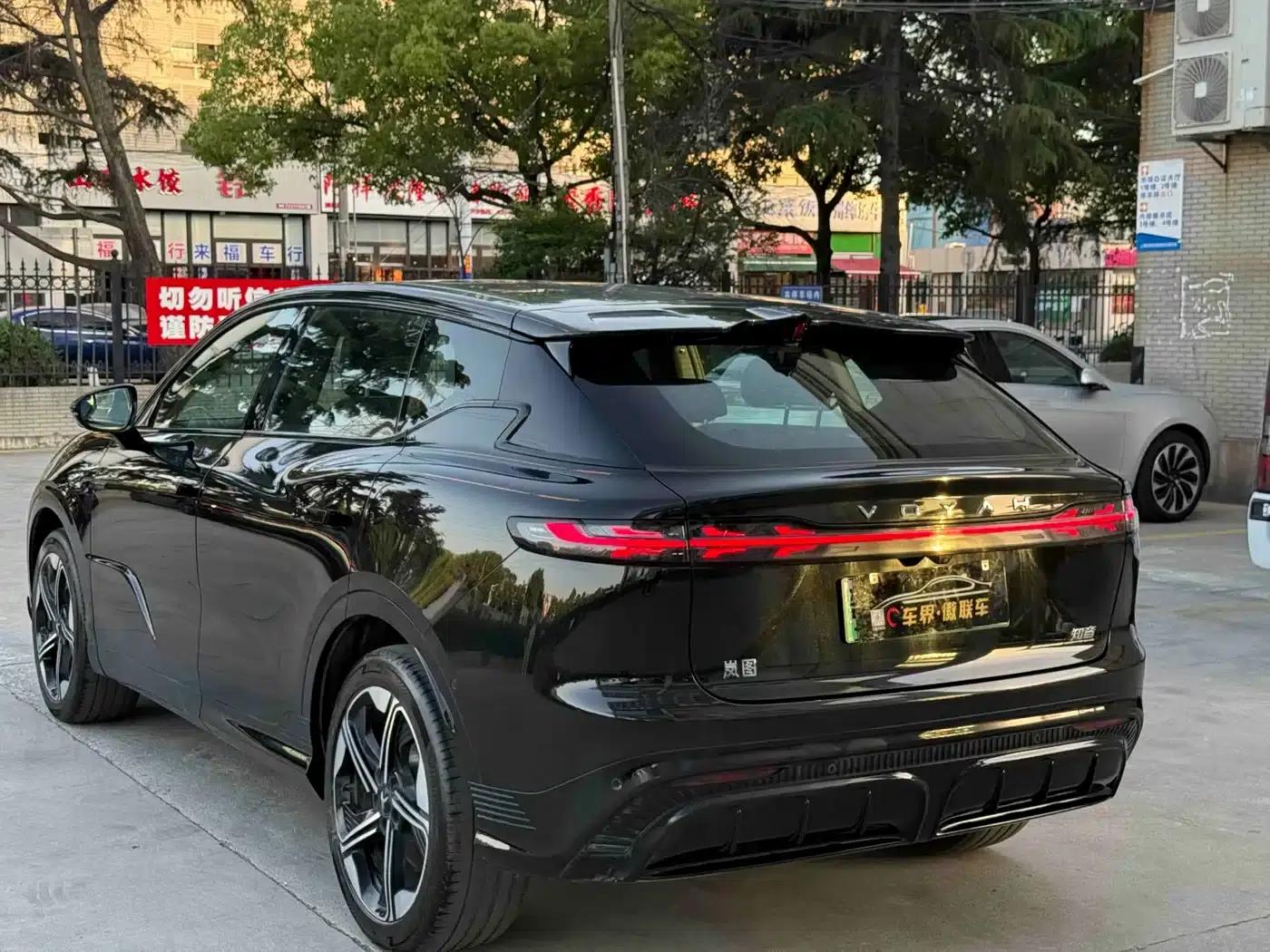 Voyah 2024 Long Range Supercharging Edition — миниатюра 10