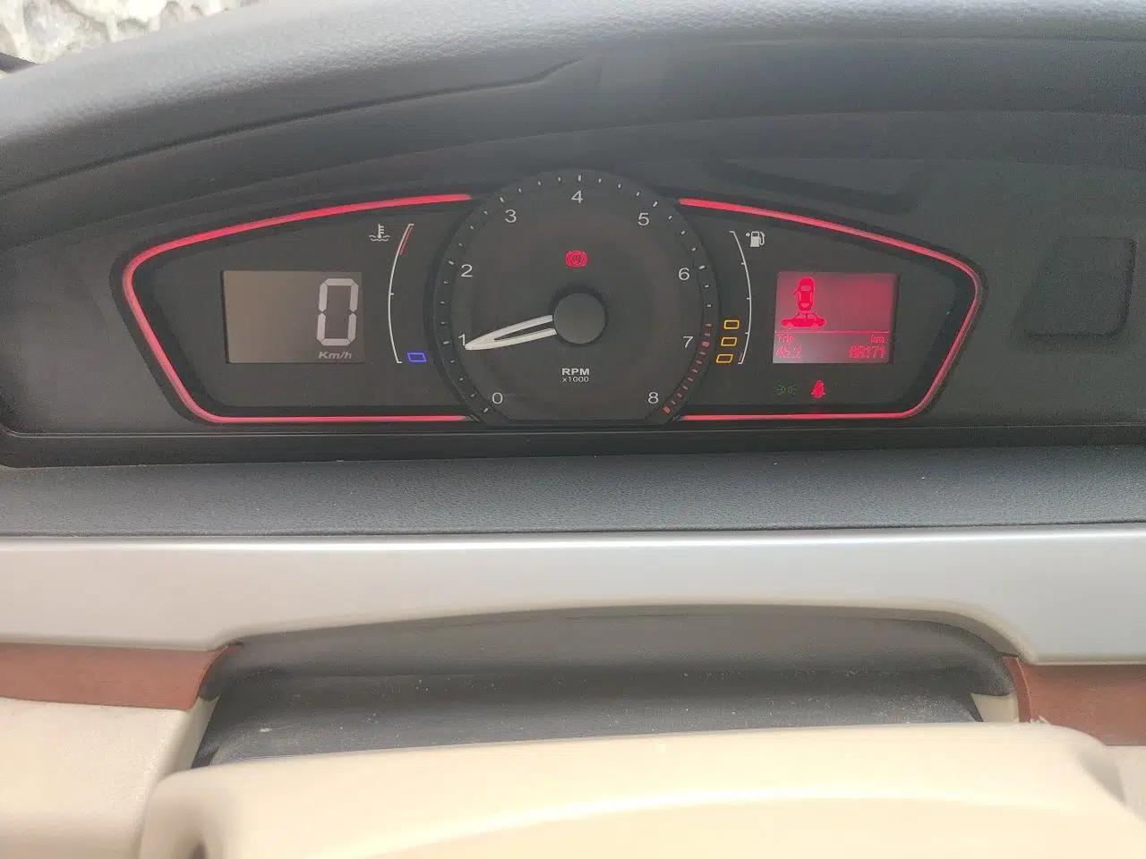 Roewe 550 2010 550 1.8L Manual Qiyue Edition — миниатюра 12