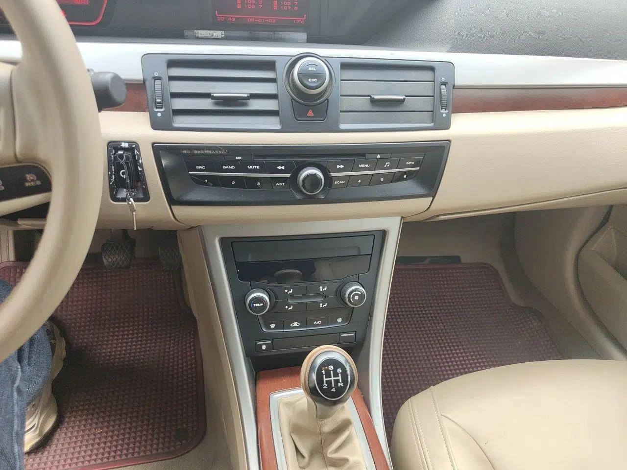 Roewe 550 2010 550 1.8L Manual Qiyue Edition — миниатюра 14