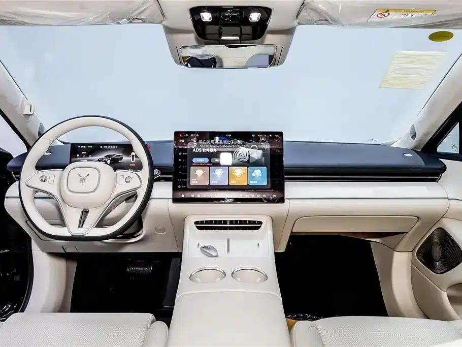 Voyah Chase Light L 2026 All-Wheel Drive Ultra — миниатюра 11