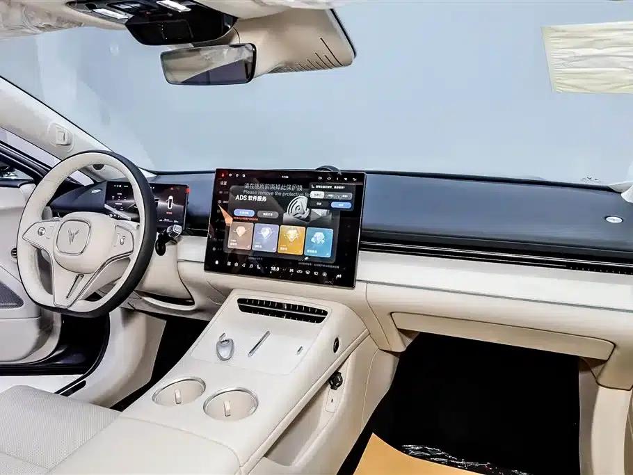Voyah Chase Light L 2026 All-Wheel Drive Ultra — миниатюра 28