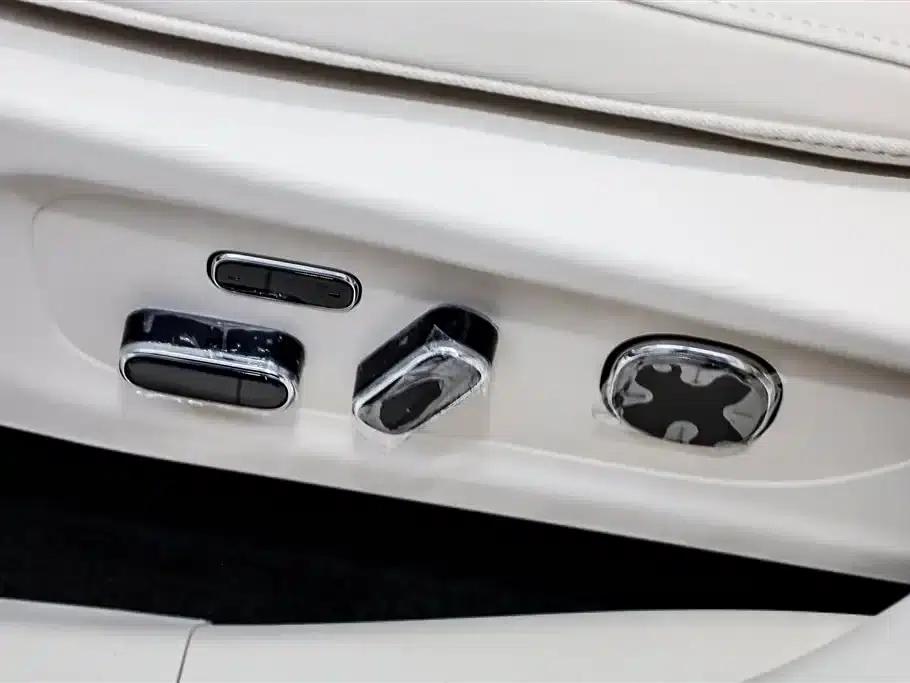 Voyah Chase Light L 2026 All-Wheel Drive Ultra — миниатюра 5