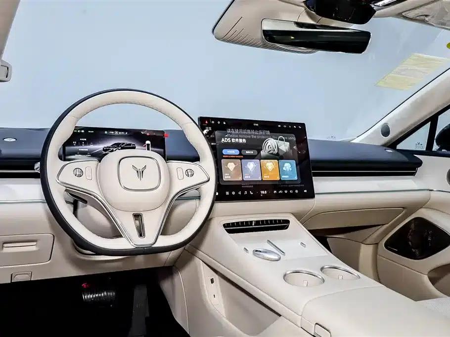 Voyah Chase Light L 2026 All-Wheel Drive Ultra — миниатюра 9