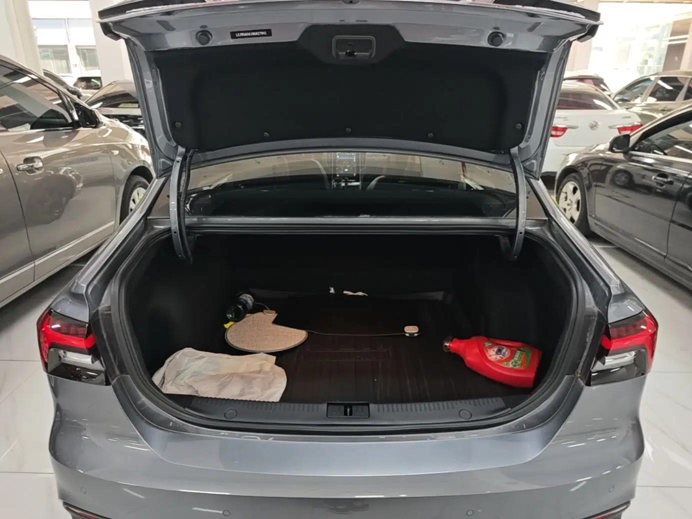 Roewe i6 MAX 2020 300TGI Automatic "Swell Cool Smart Drive" Edition — миниатюра 22