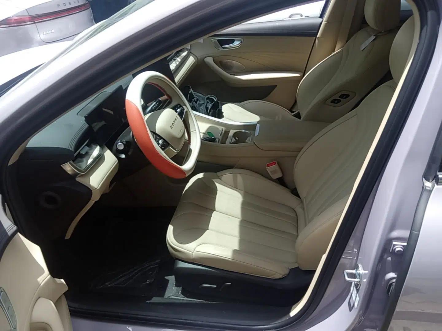 Roewe M7 DMH 2025 Model 160km Premium Version — миниатюра 17