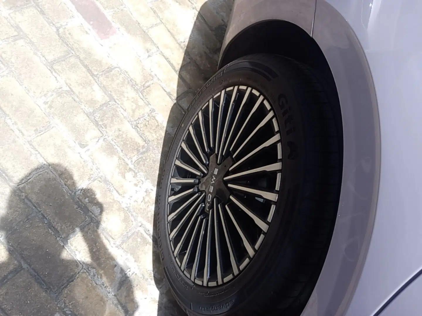 Roewe M7 DMH 2025 Model 160km Premium Version — миниатюра 10