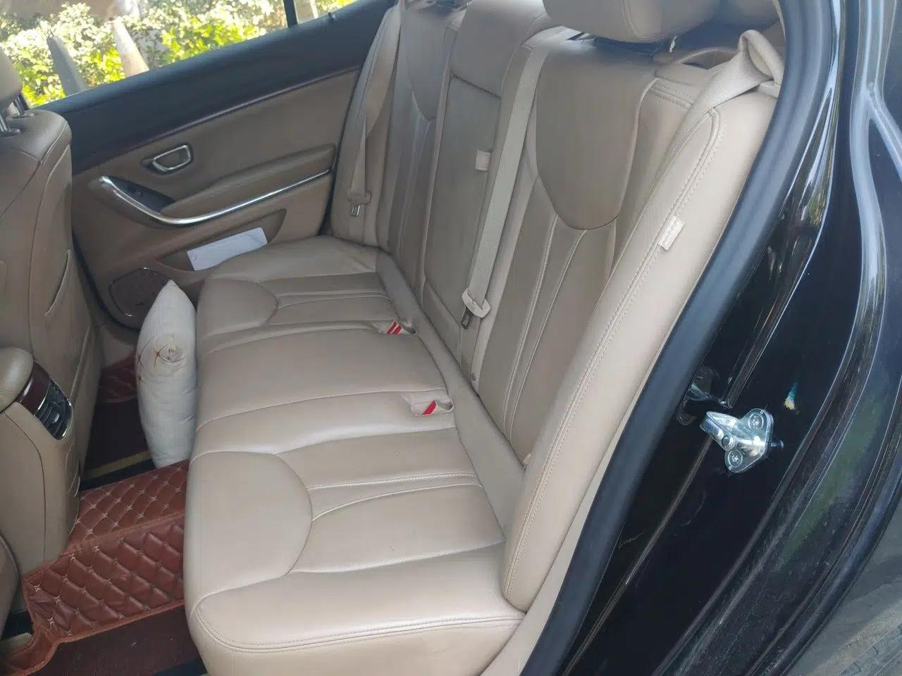 Roewe 950 2015 2.0T Luxury Executive Edition — миниатюра 18