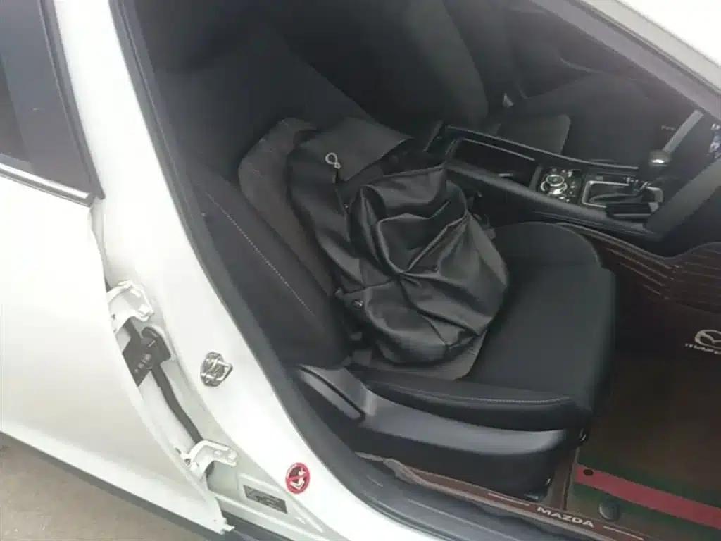 Mazda CX-4 2018 2.0L Automatic 2WD Blue Sky Vitality Edition (China VI Emission Standard) — миниатюра 25