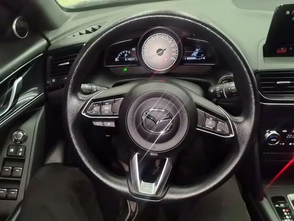 Mazda CX-4 2021 2.0L Automatic 2WD Blue Sky Explorer Edition — миниатюра 11