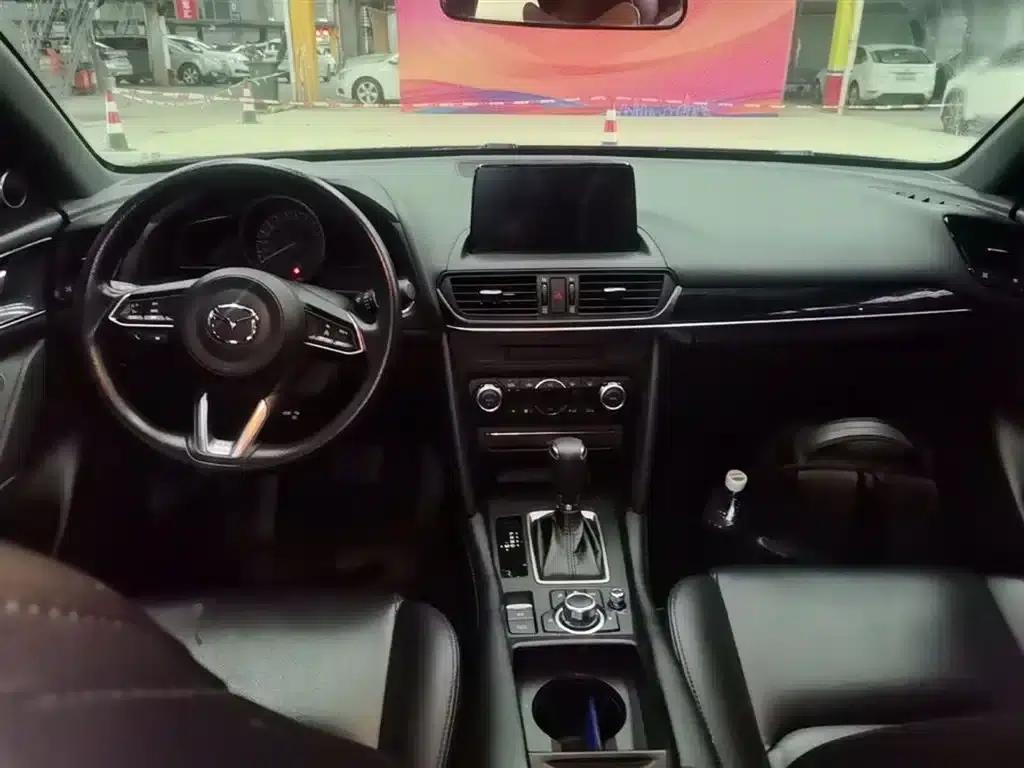 Mazda CX-4 2021 2.0L Automatic 2WD Blue Sky Explorer Edition — миниатюра 10