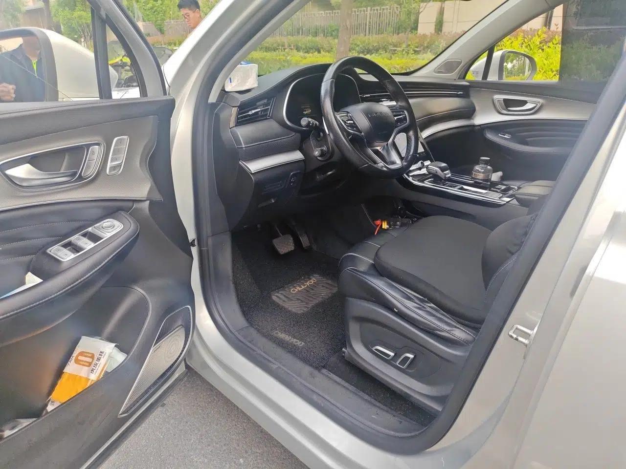 Roewe RX5 eMAX 2020 500 PHEV Smart Cabin Flagship Edition — миниатюра 17