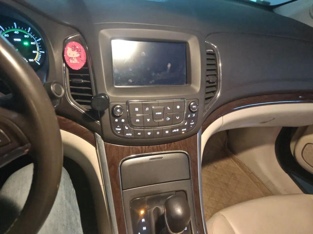 Roewe e950 2017 50T Hybrid Connected Executive Edition — миниатюра 14