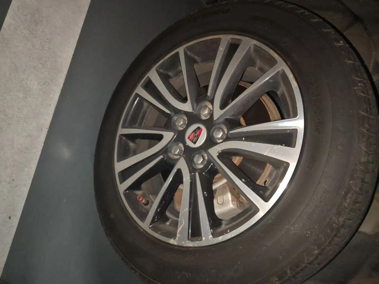 Roewe e950 2017 50T Hybrid Connected Executive Edition — миниатюра 8