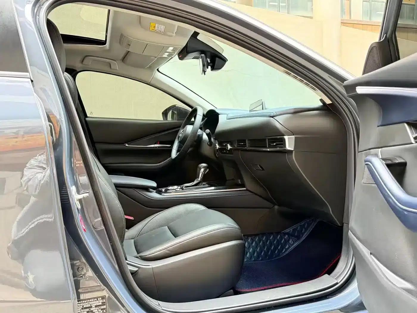Mazda CX-30 2021 2.0L Automatic Elegance Edition — миниатюра 8