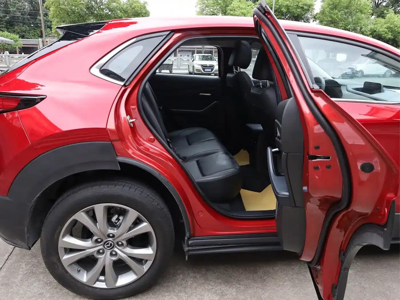 Mazda CX-30 2022 2.0L Automatic Elegance Edition — миниатюра 18