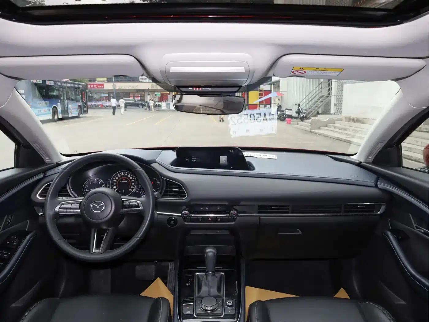 Mazda CX-30 2022 2.0L Automatic Elegance Edition — миниатюра 5
