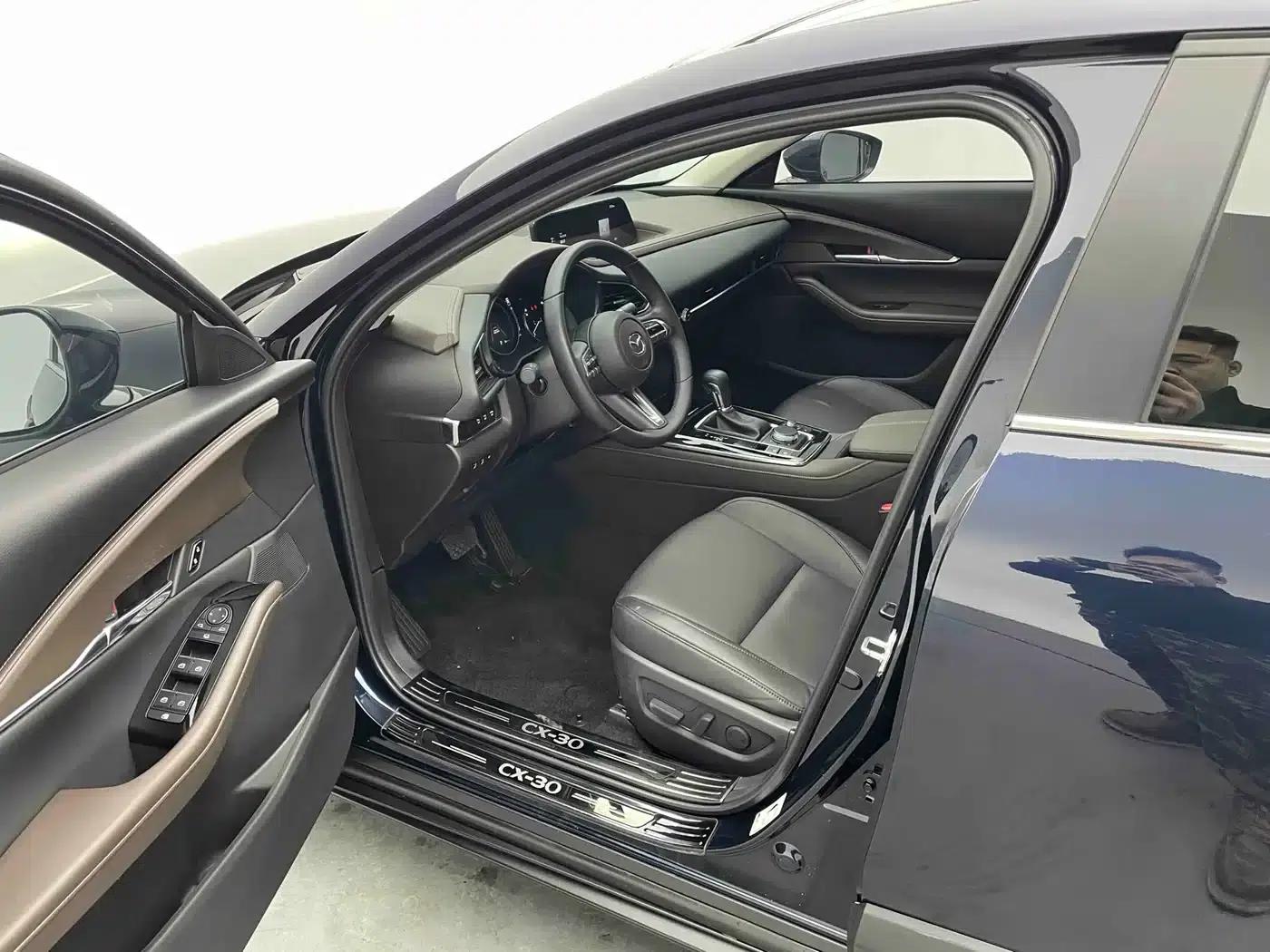 Mazda CX-30 2022 2.0L Automatic Comfort Edition — миниатюра 9
