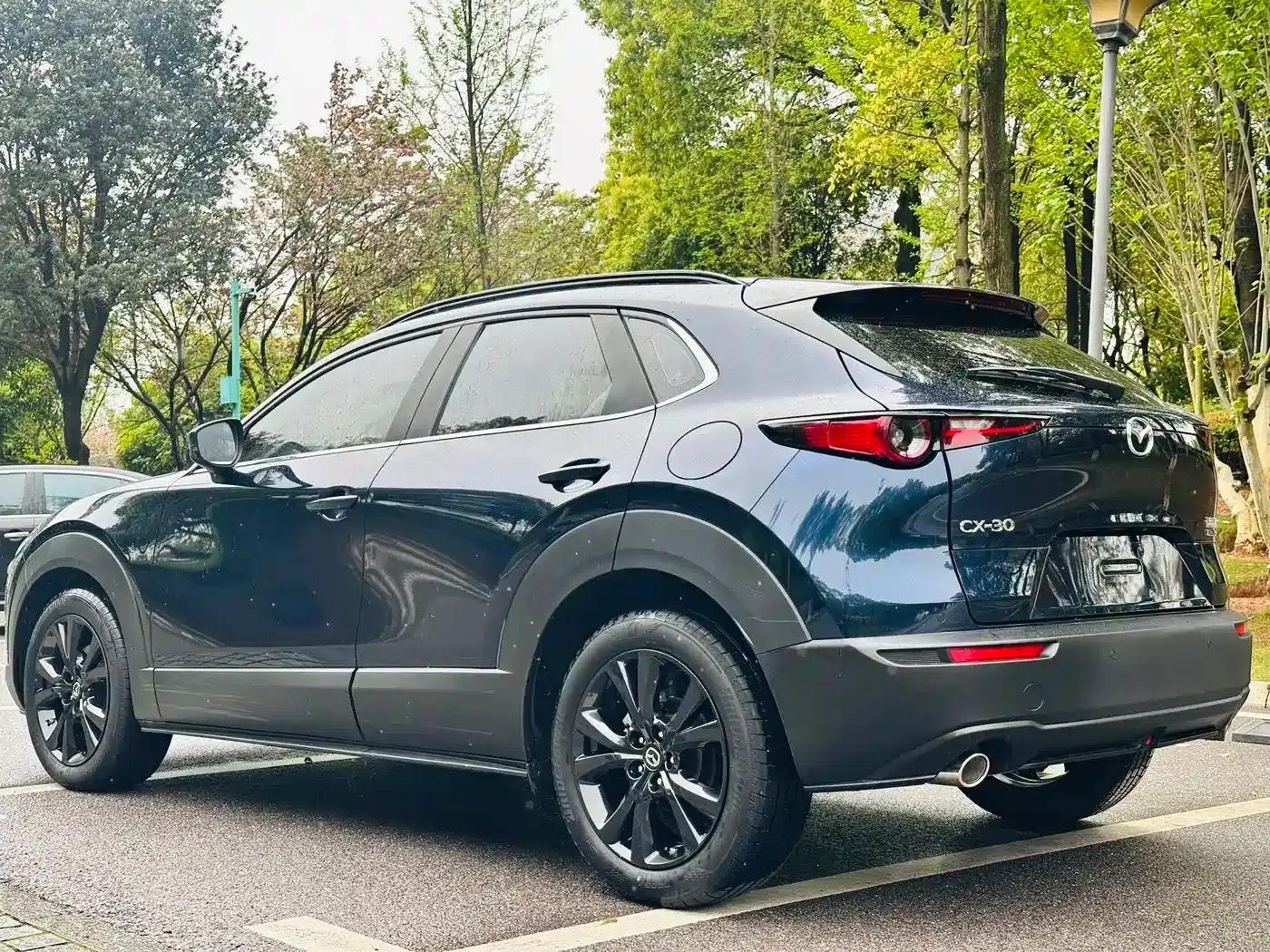Mazda CX-30 2022 2.0L Automatic Joyful Black Edition — миниатюра 5