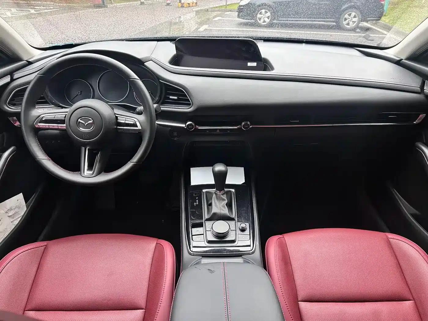 Mazda CX-30 2022 2.0L Automatic Joyful Black Edition — миниатюра 9